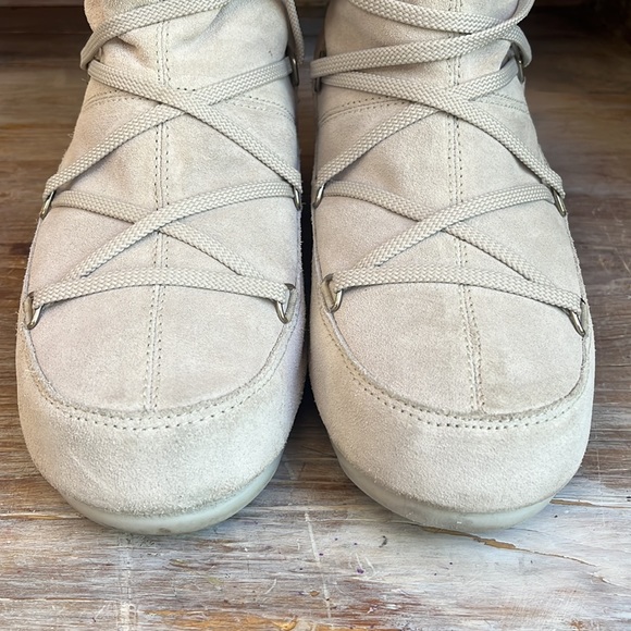 SOLD 🤍 Moon Boots with Tecnica size 6-8 - Picture 6 of 11